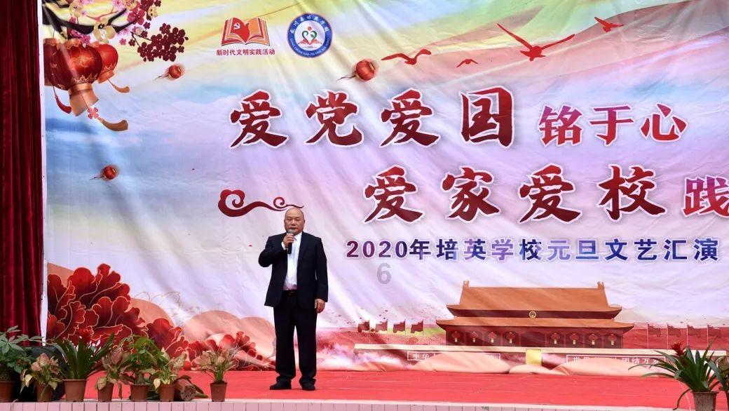 熊茂平参加省十四届人大二次会议大连代表团审议